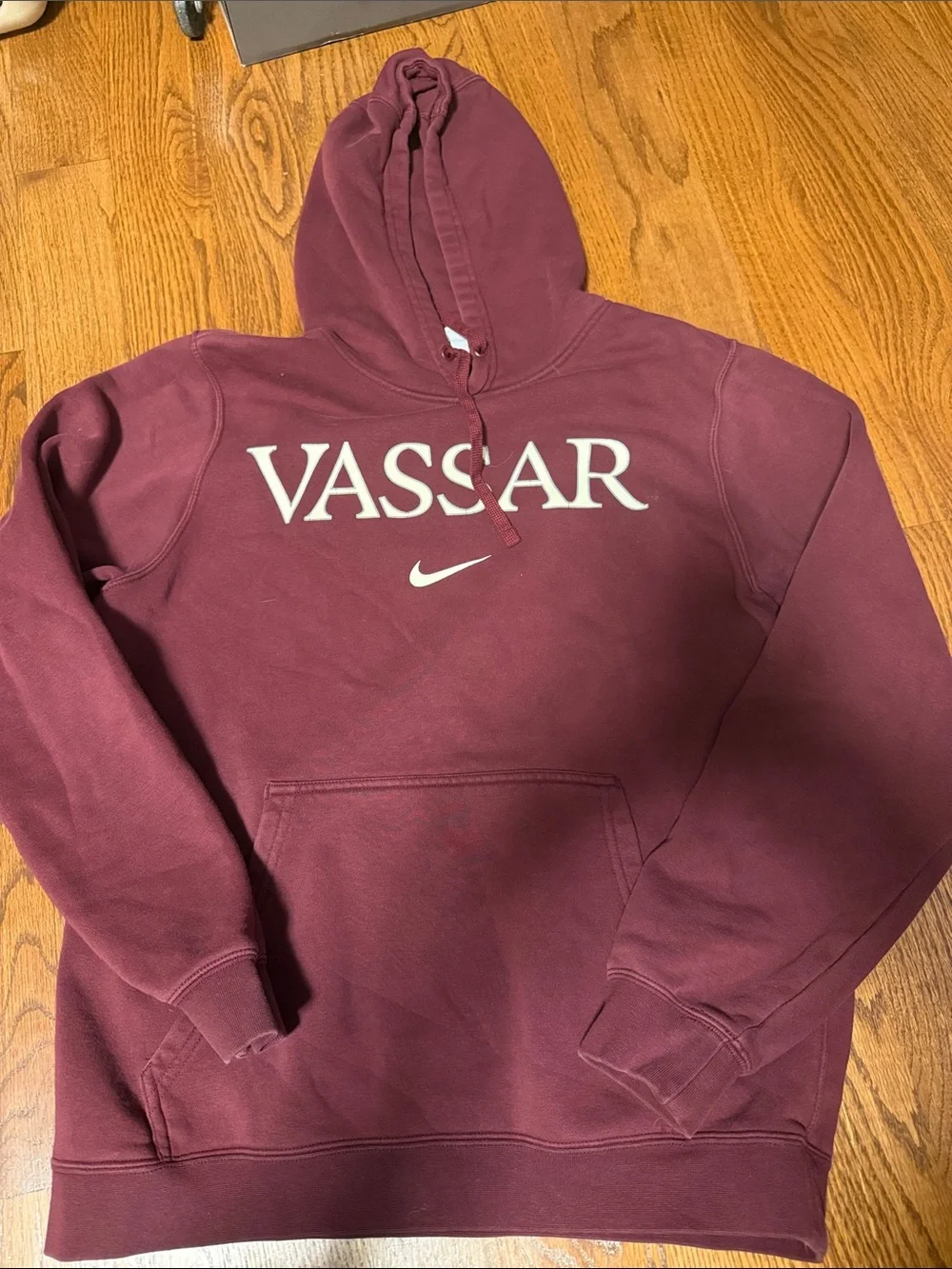 Vassar Nike sweatshirt hoodie - size Small - Picture 1 of 5